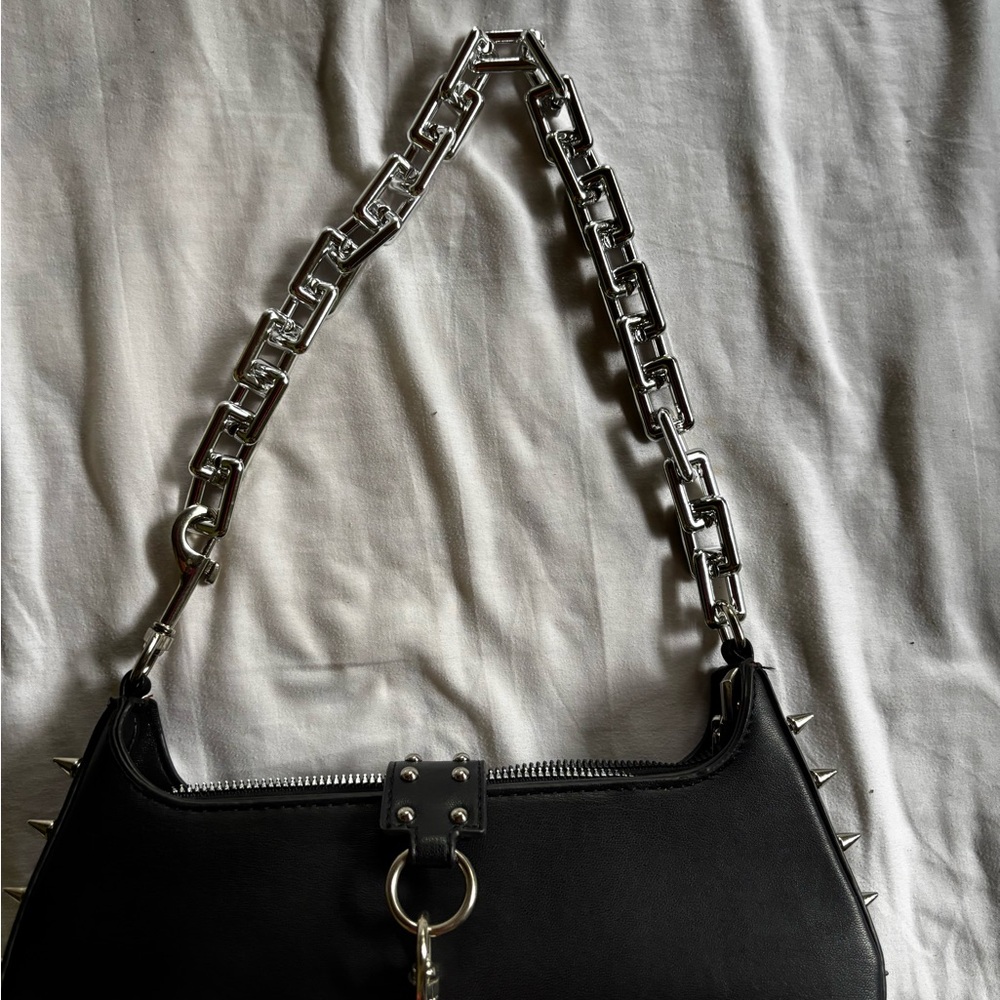 SHEIN Black Shoulder Bag with Silver Chain